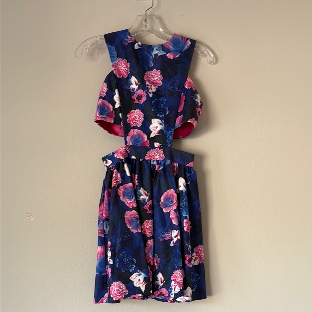 Vibrant Floral Sleeveless Mini Dress with Cutouts